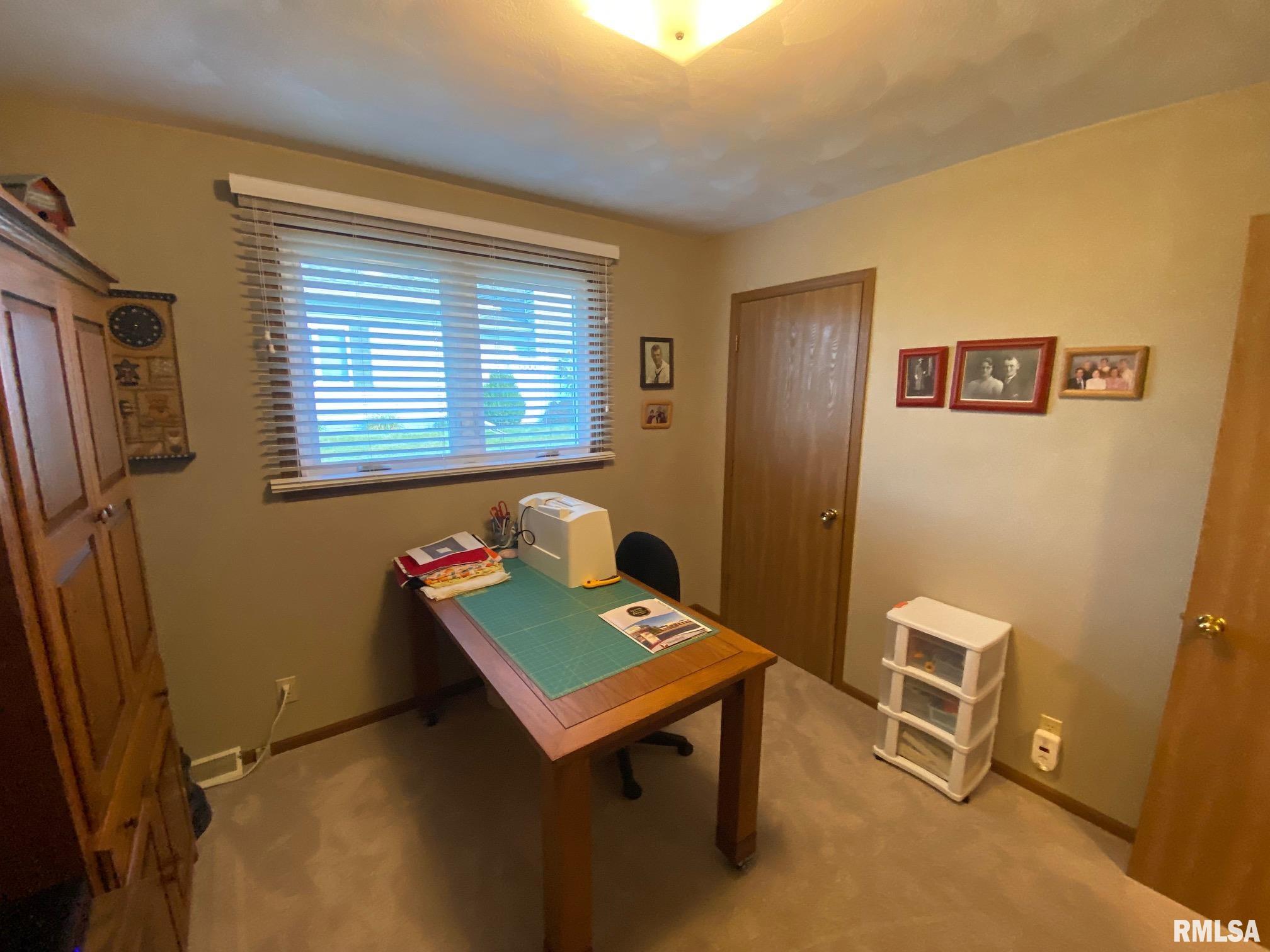 3404 Sheridan Road Pekin, IL 61554 - Photo 17 of 31 Gallery Image 17