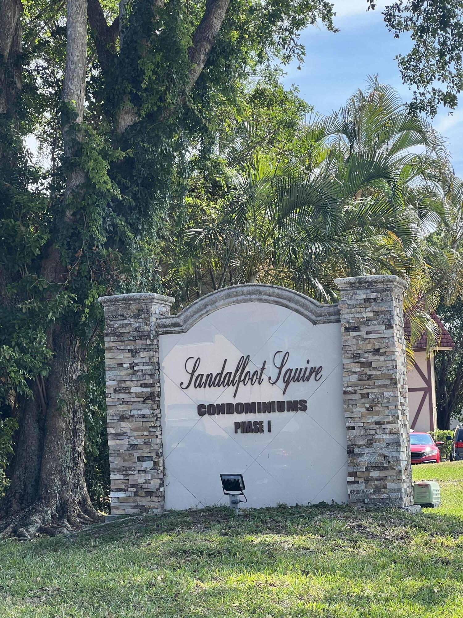 9338 Southwest 3rd Street, Unit 504 Boca Raton, FL 33428 - Photo 3 of 11 6B5BA147-3633-42A6-81EF-E1643543EE37