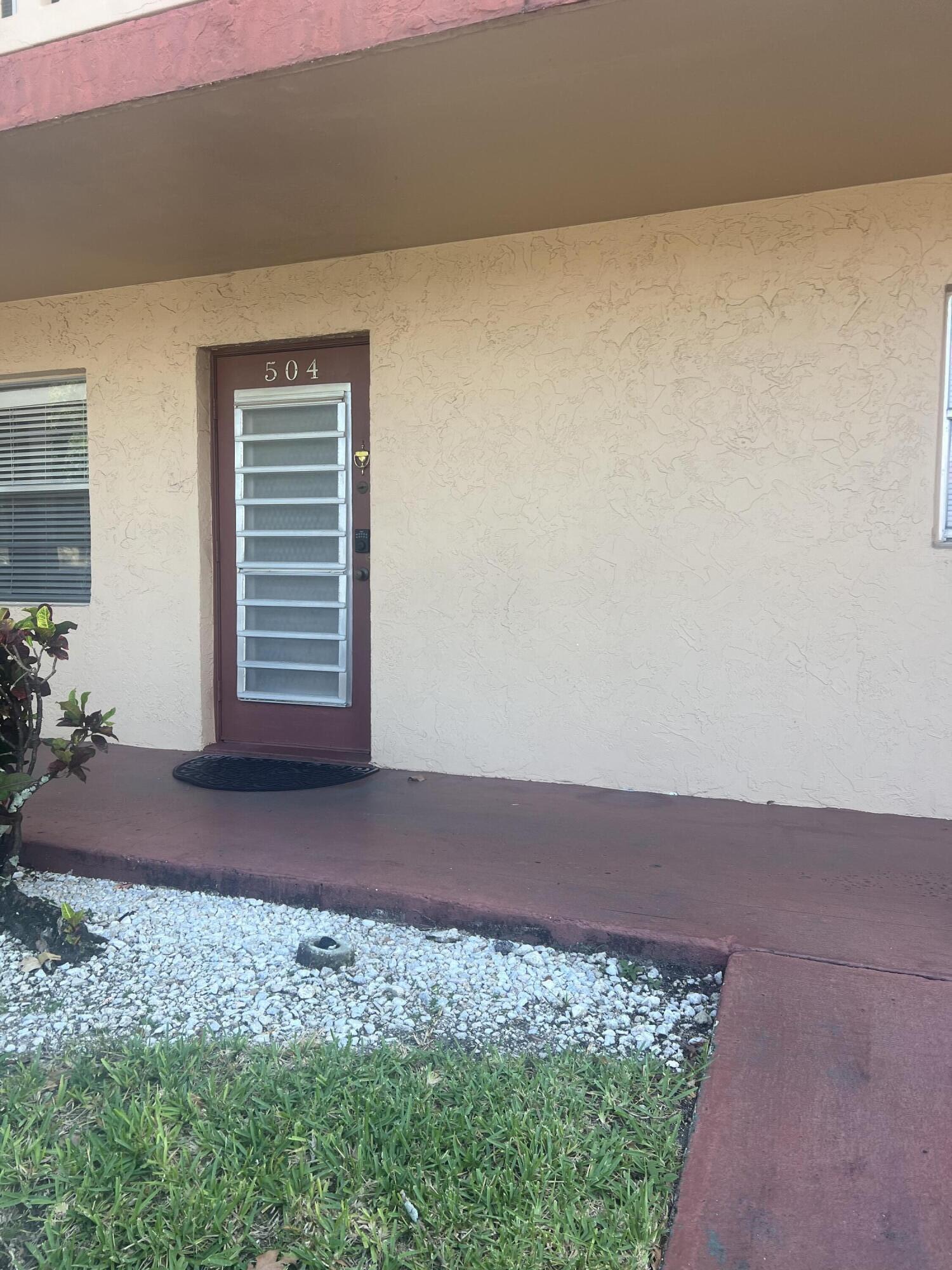 9338 Southwest 3rd Street, Unit 504 Boca Raton, FL 33428 - Photo 4 of 11 78CDA132-0DA0-46D1-9A8B-30527FB8C093