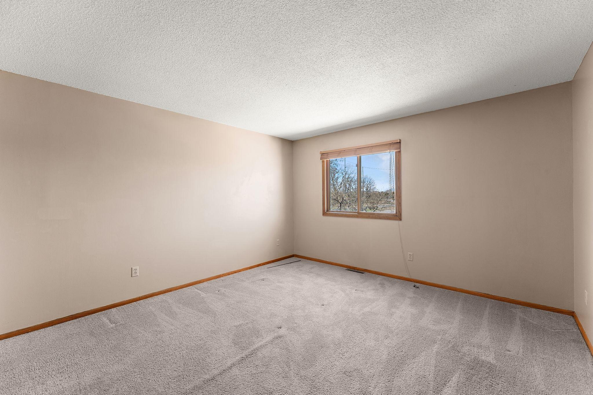 11111 Drake Street Northwest Coon Rapids, MN 55433 - Photo 11 of 23