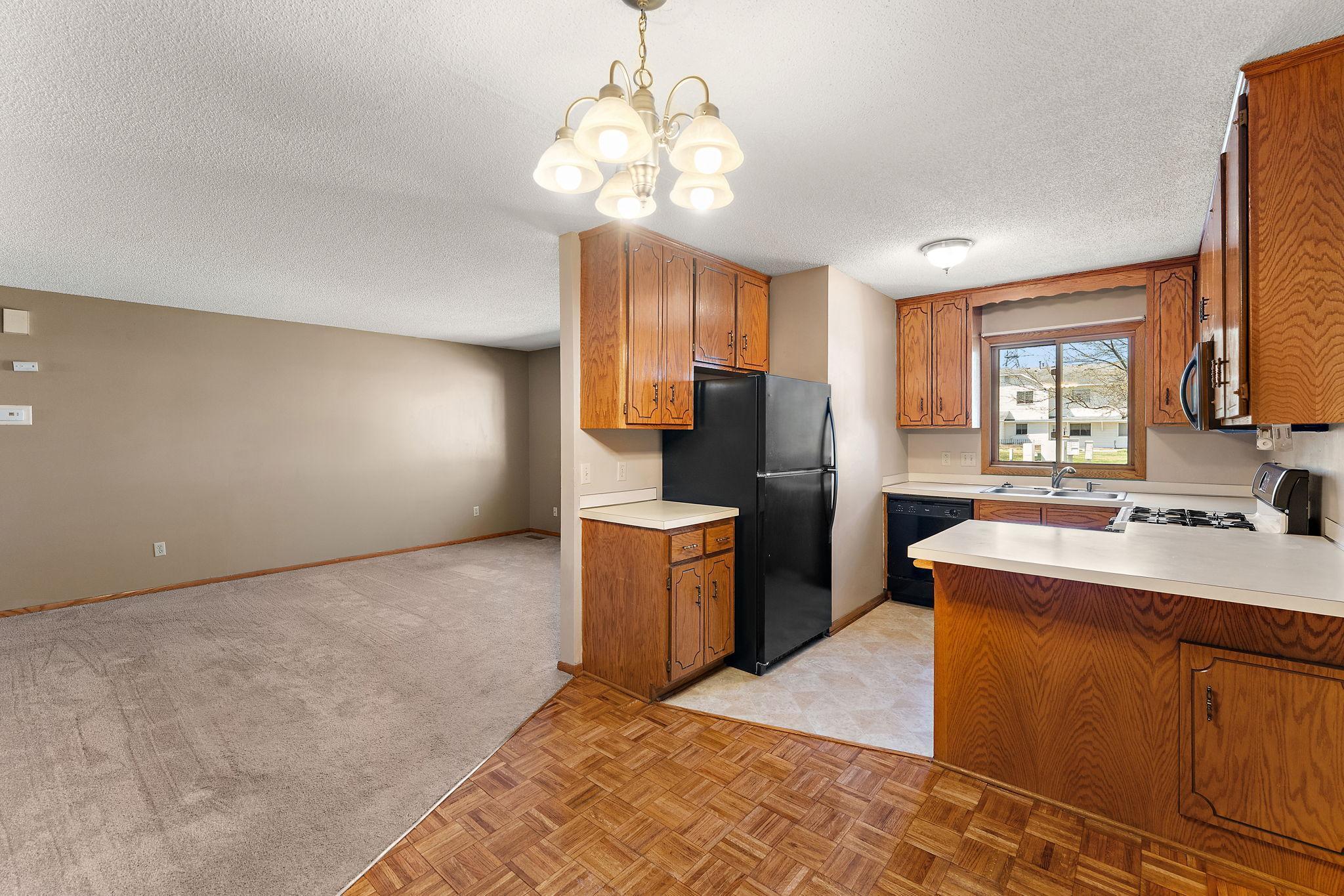11111 Drake Street Northwest Coon Rapids, MN 55433 - Photo 8 of 23