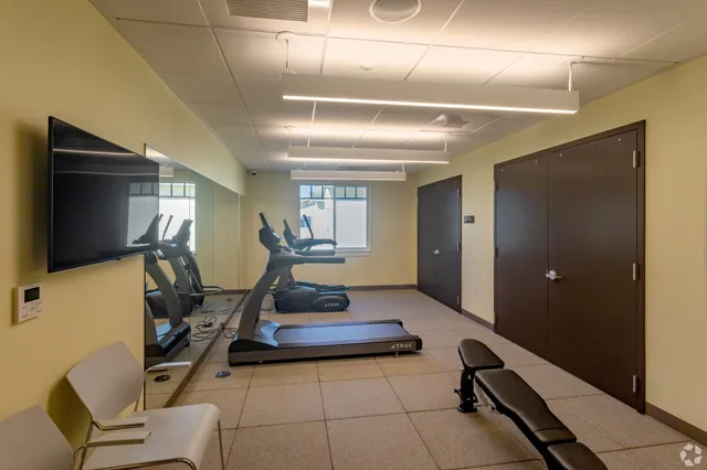 $1,295 | 16685 Church Street, Morgan Hill, CA 95037