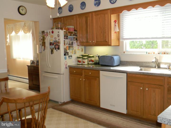 229 Media Line Road Broomall, PA 19008 - Photo 6 of 12