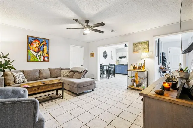 $1,600 | 2218 Neyrey Drive, Metairie, LA 70001