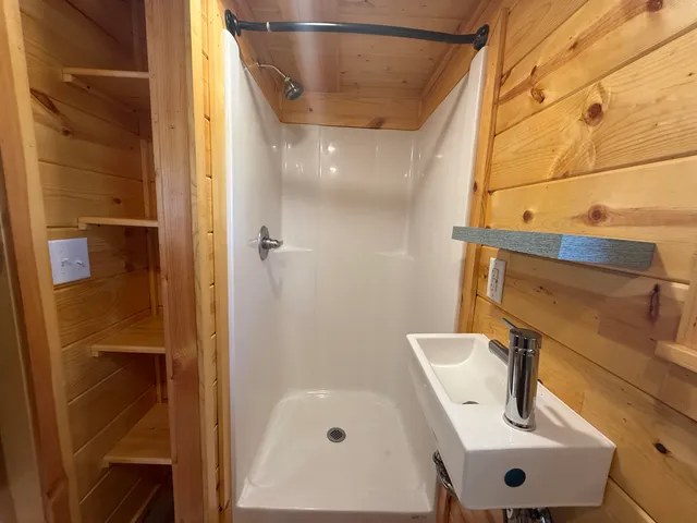 $129,000 | 505 Back Mountain Road, Unit 14, Windsor, VT 05089