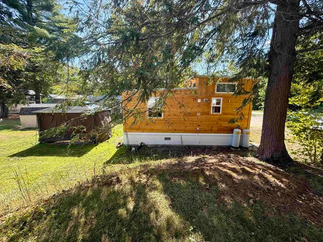 $129,000 | 505 Back Mountain Road, Unit 14, Windsor, VT 05089