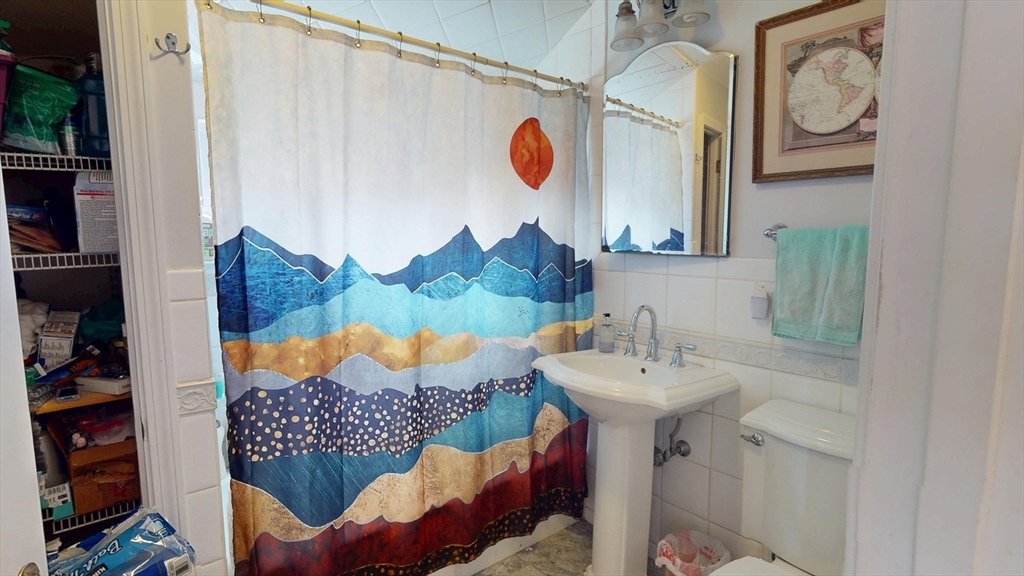 7 Winter Hill Road, Unit 2 Medford, MA 02155 - Photo 5 of 9