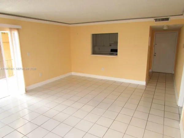 $1,675 | 5100 Southwest 41st Street, Unit 205, Pembroke Park, FL 33023