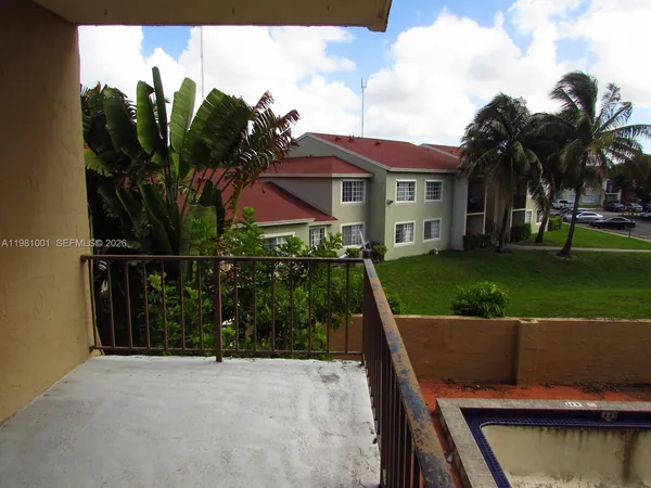 $1,675 | 5100 Southwest 41st Street, Unit 205, Pembroke Park, FL 33023