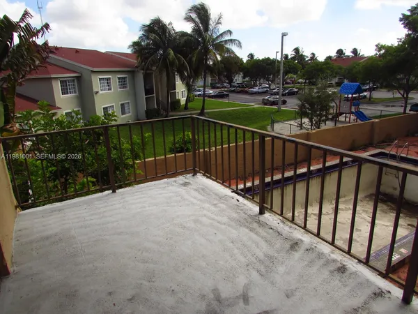 $1,675 | 5100 Southwest 41st Street, Unit 205, Pembroke Park, FL 33023