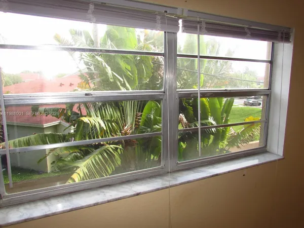 $1,675 | 5100 Southwest 41st Street, Unit 205, Pembroke Park, FL 33023