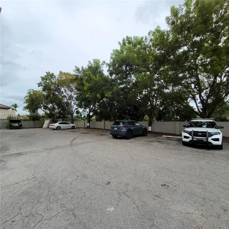 $1,675 | 5100 Southwest 41st Street, Unit 205, Pembroke Park, FL 33023