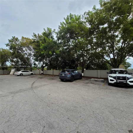 $1,675 | 5100 Southwest 41st Street, Unit 205, Pembroke Park, FL 33023