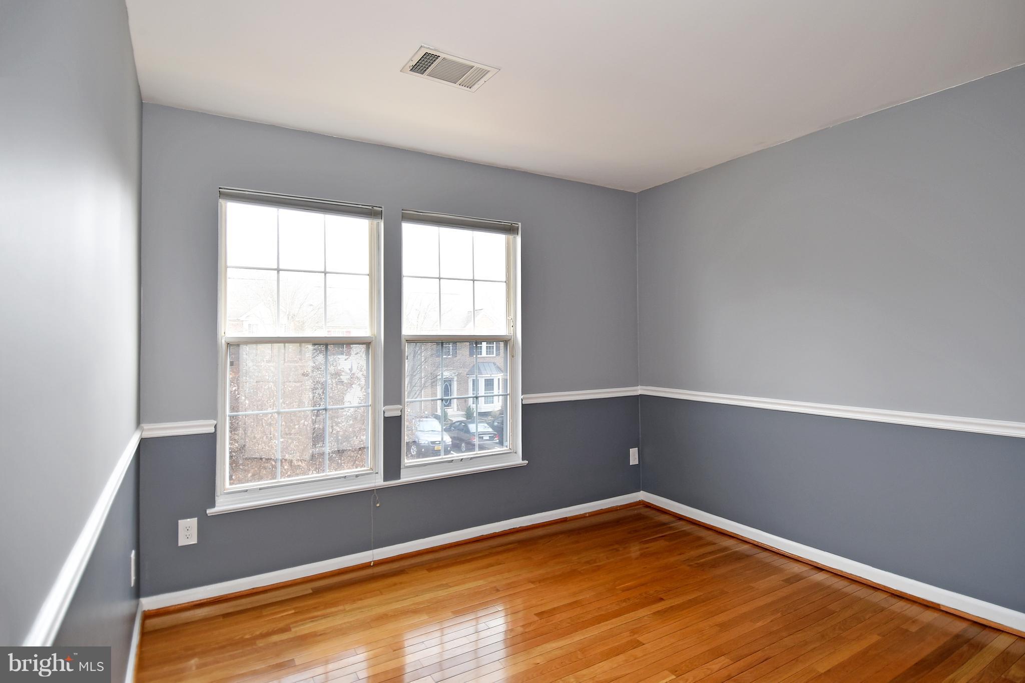 6886 Ridge Water Court Centreville, VA 20121 - Photo 15 of 29 Bedroom