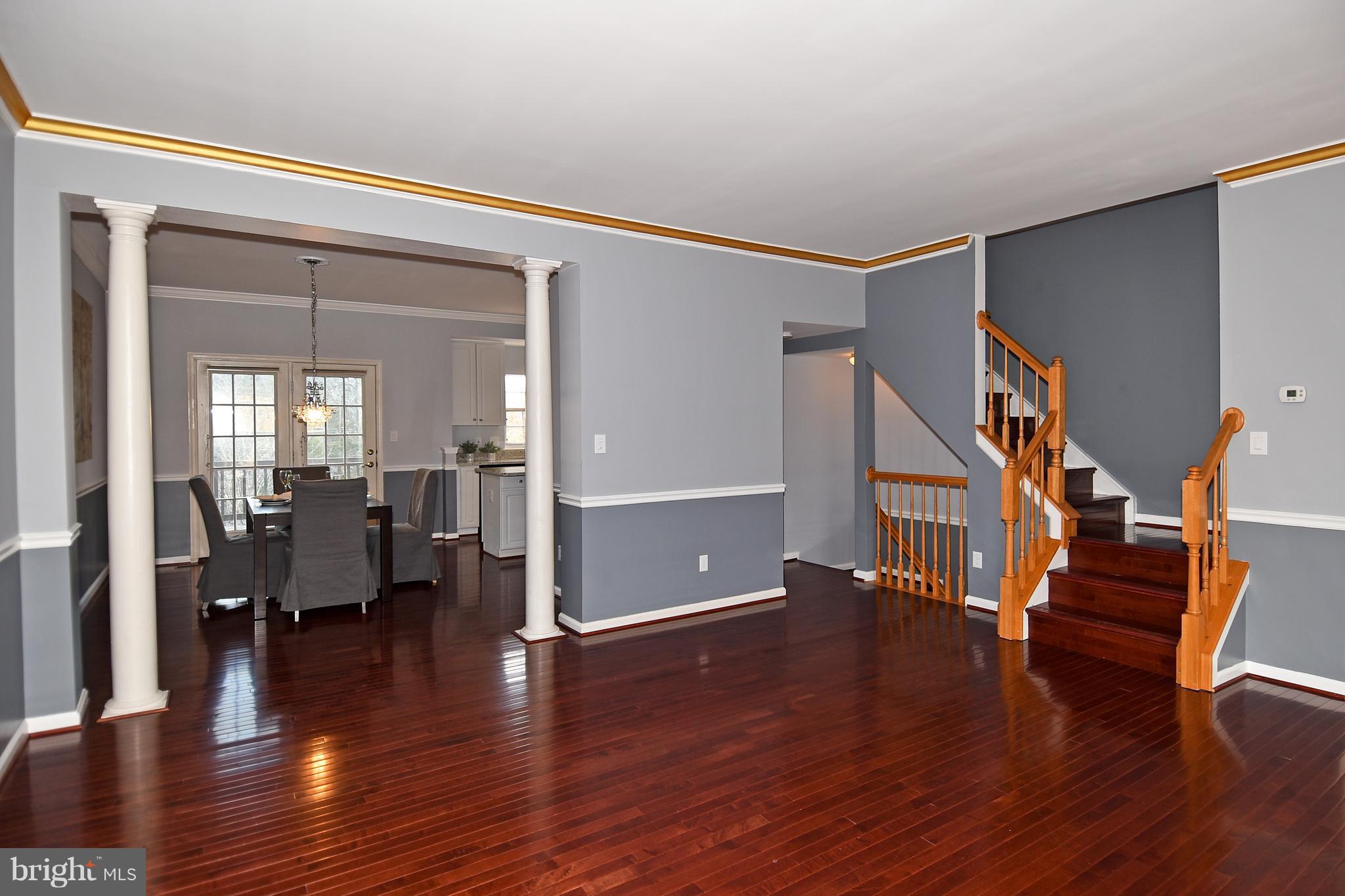 6886 Ridge Water Court Centreville, VA 20121 - Photo 6 of 29 Interior (General)