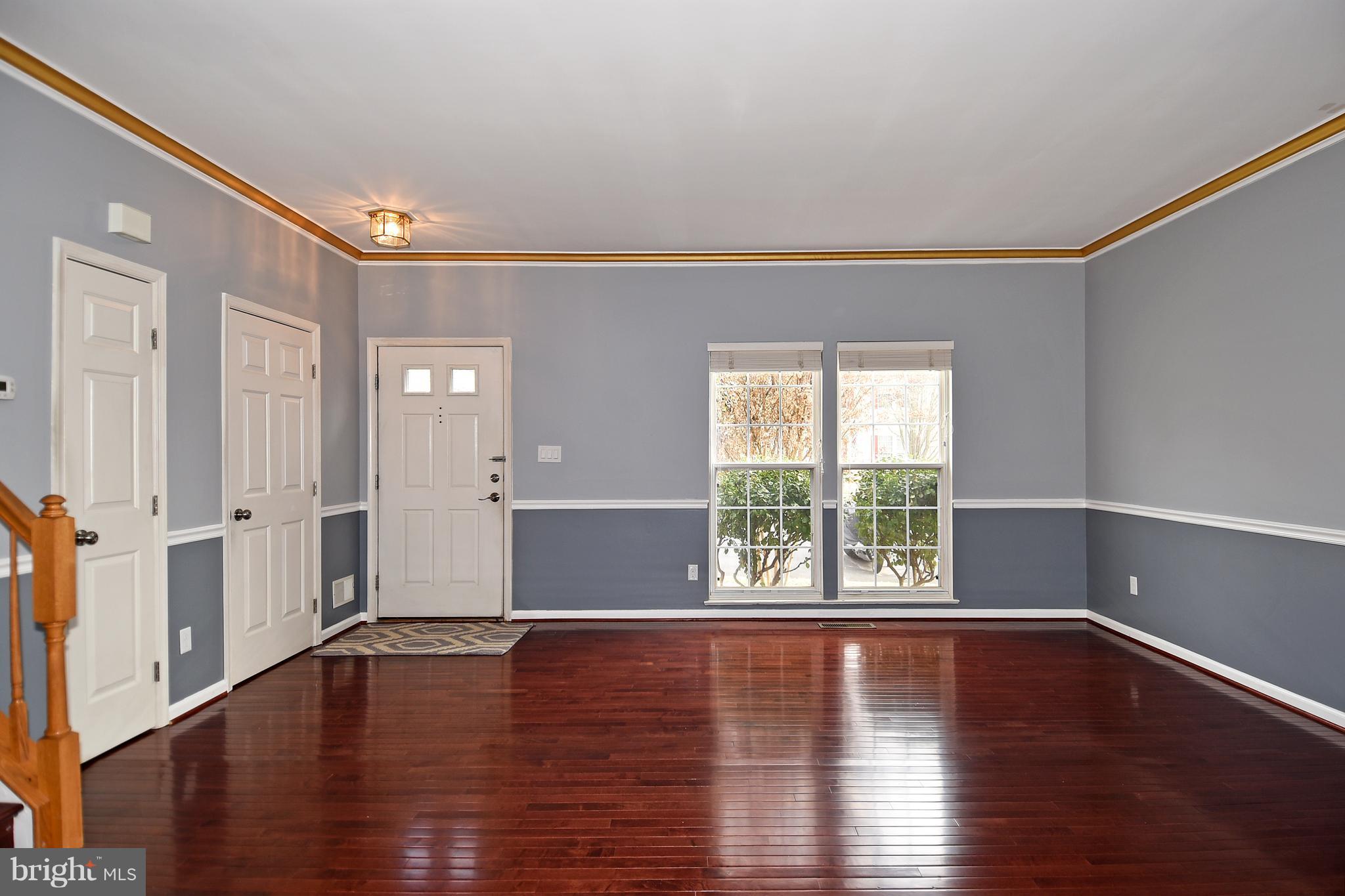 6886 Ridge Water Court Centreville, VA 20121 - Photo 9 of 29 Interior (General)