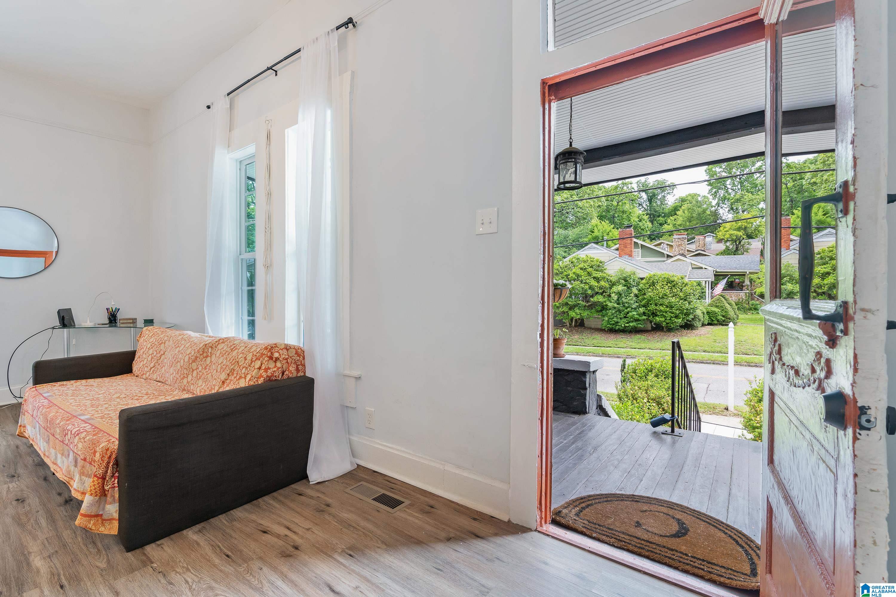 548 56th Street South Birmingham, AL 35212 - Photo 7 of 35