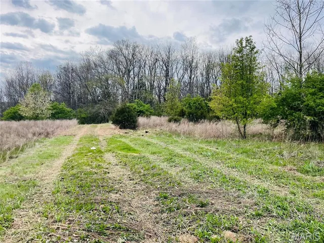 $74,977 | 0 Lot Road, Winfield, MO 63389
