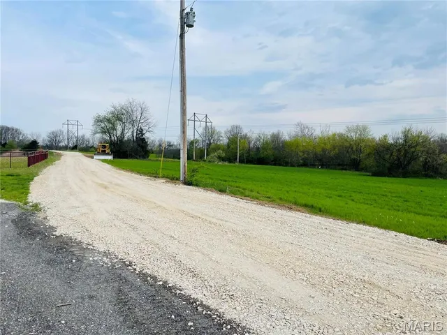 $74,977 | 0 Lot Road, Winfield, MO 63389