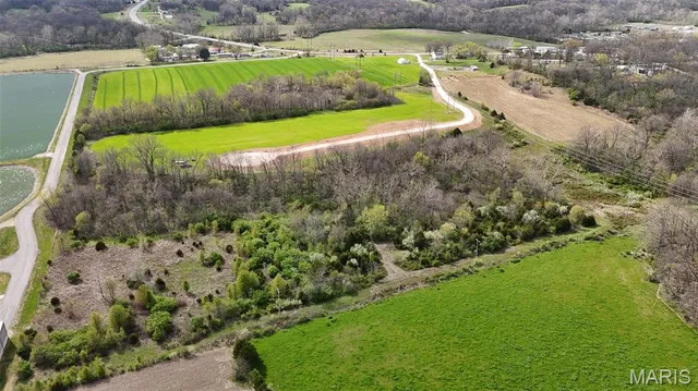 $74,977 | 0 Lot Road, Winfield, MO 63389