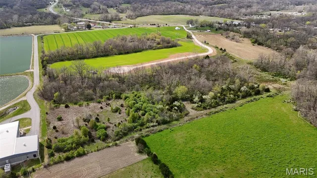 $74,977 | 0 Lot Road, Winfield, MO 63389