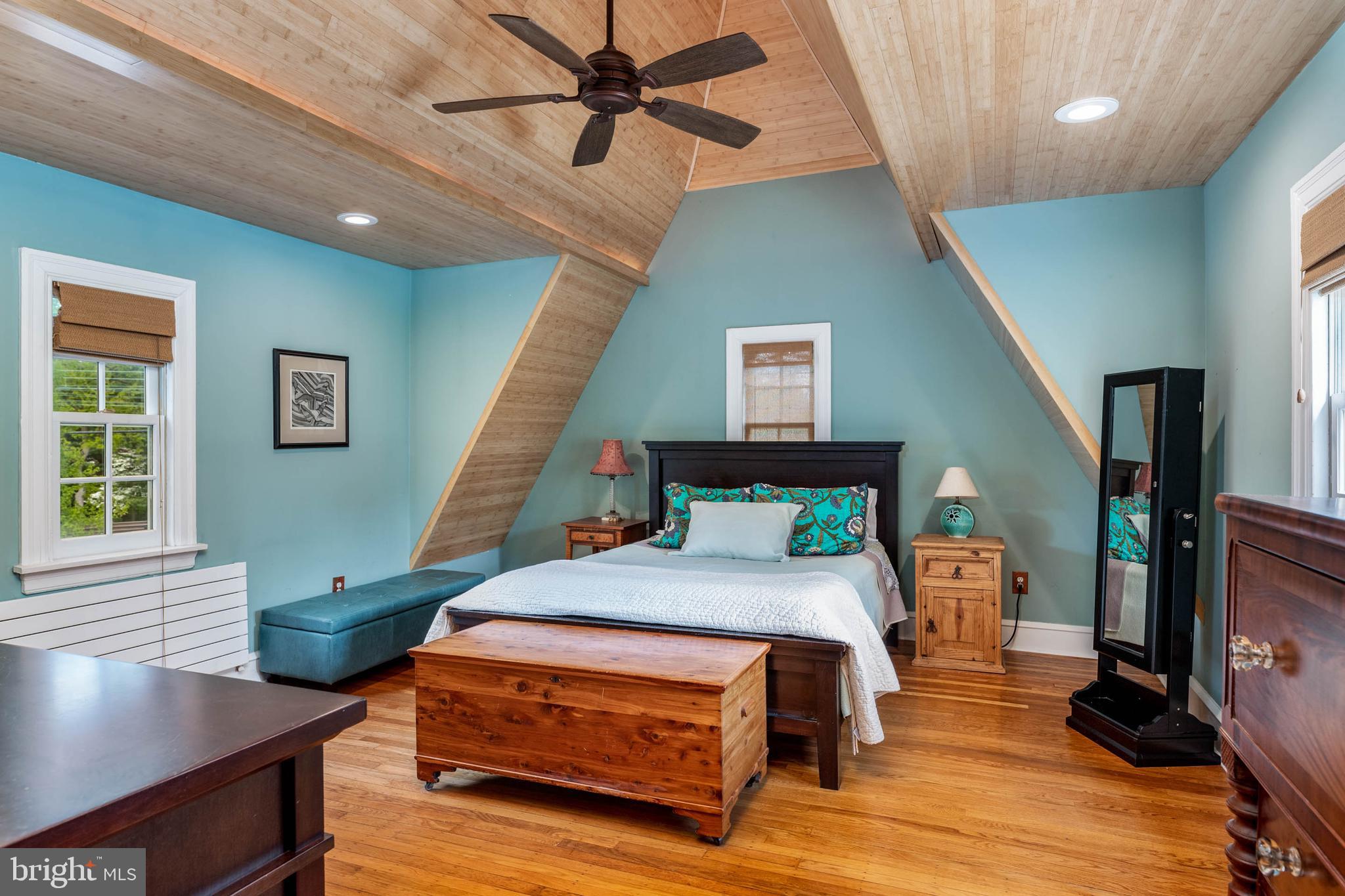 5 Hedgerow Lane Strafford, PA 19087 - Photo 21 of 35 Primary Bedroom