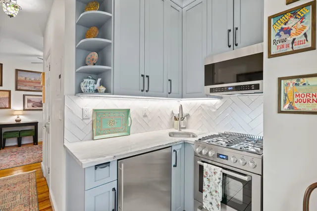 $925,000 | 145 West 12th Street, Unit 45 | West Village