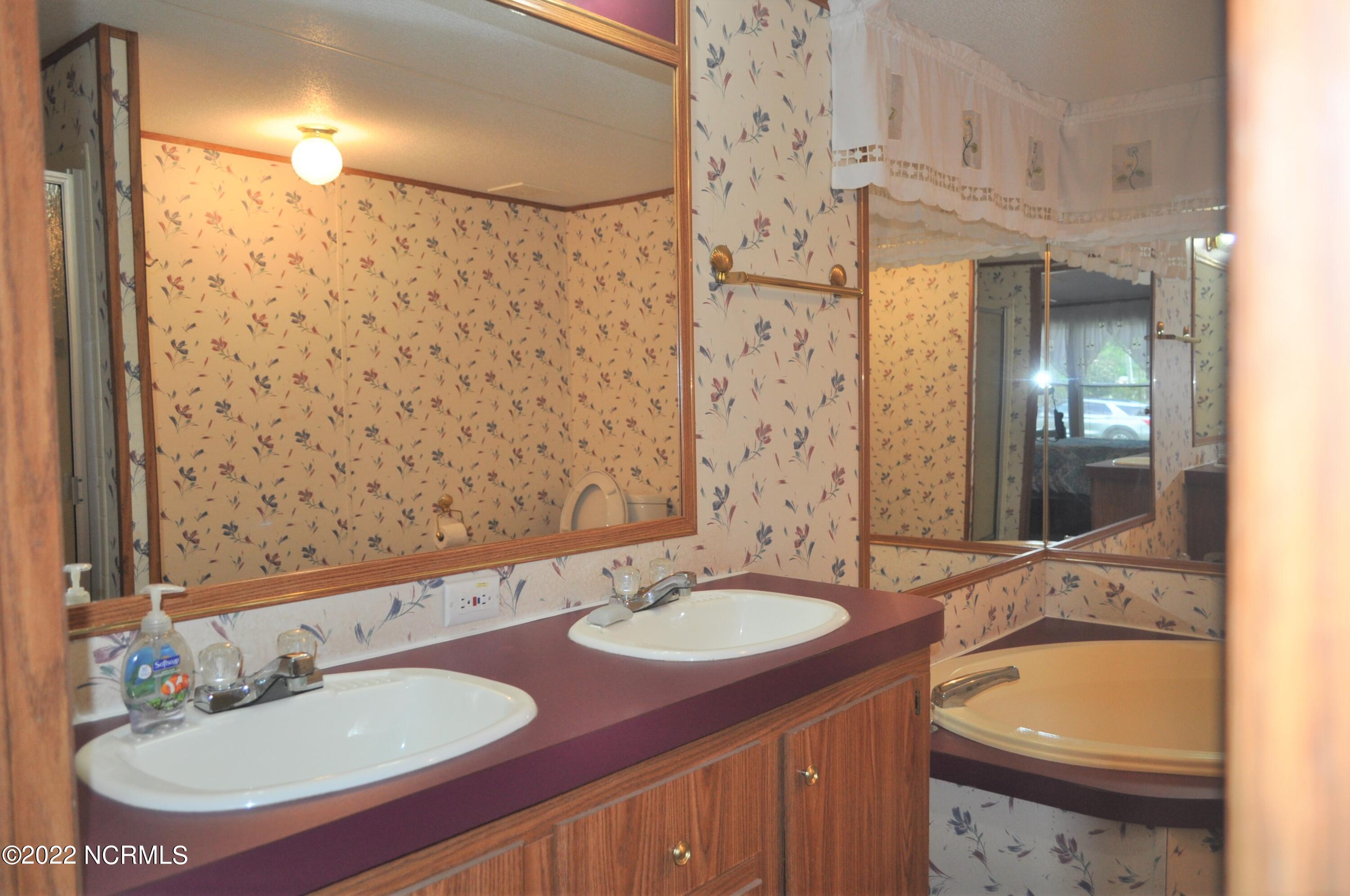 119 Juniper Trail Hampstead, NC 28443 - Photo 22 of 30 Master Dual Vanity and Garden Tub