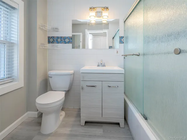 $2,300 | 49 Glen Head Road, Unit 2, Glen Head, NY 11545