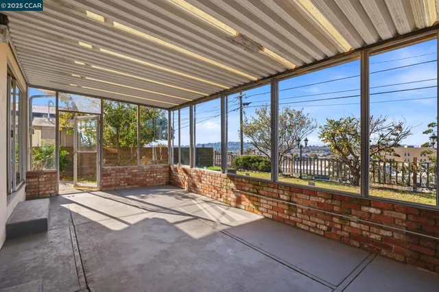 a view of a backyard with garden