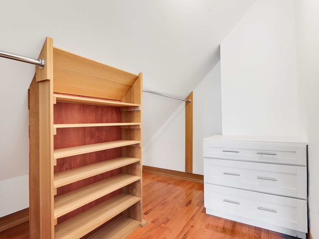 19 Conwell Street, Unit 2 Somerville, MA 02143 - Photo 13 of 38