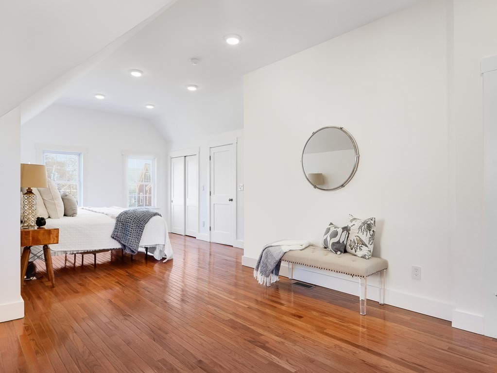 19 Conwell Street, Unit 2 Somerville, MA 02143 - Photo 14 of 38