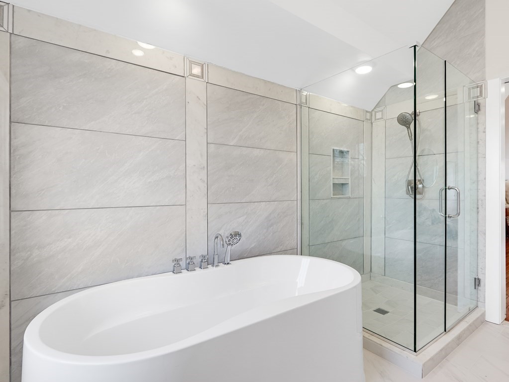 19 Conwell Street, Unit 2 Somerville, MA 02143 - Photo 16 of 38