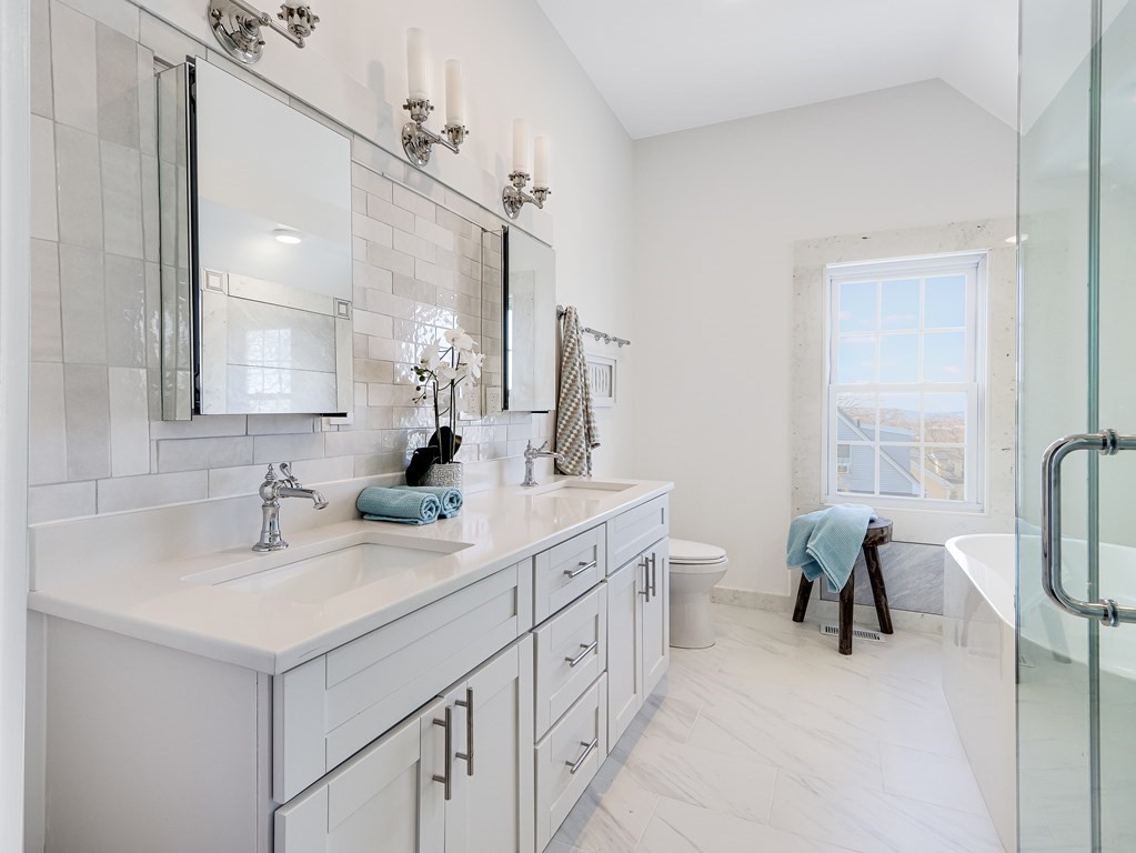 19 Conwell Street, Unit 2 Somerville, MA 02143 - Photo 17 of 38