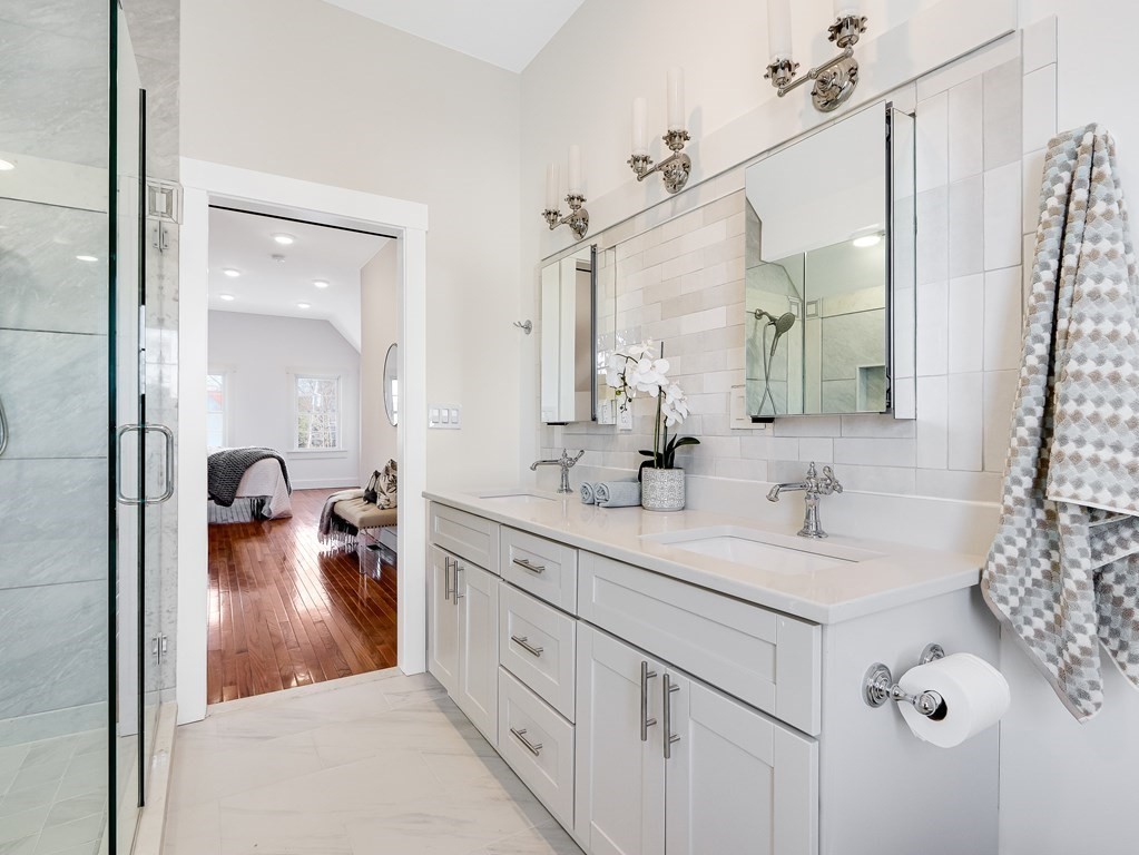 19 Conwell Street, Unit 2 Somerville, MA 02143 - Photo 18 of 38