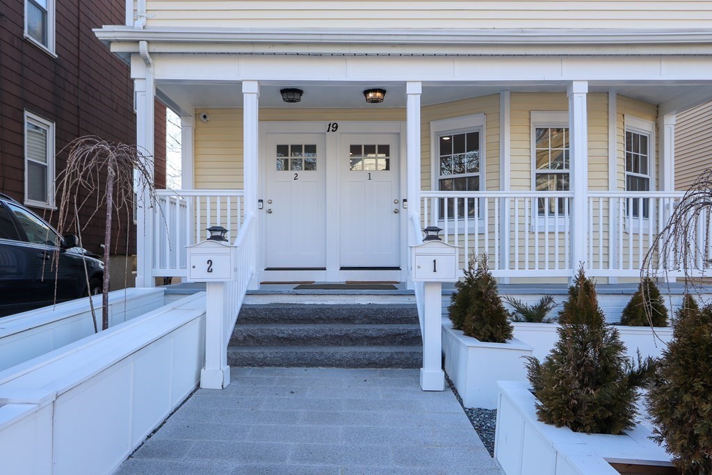 19 Conwell Street, Unit 2 Somerville, MA 02143 - Photo 28 of 38