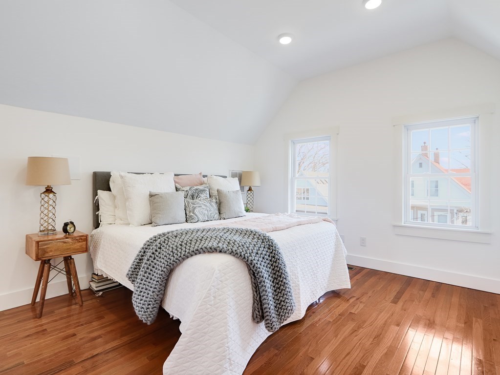 19 Conwell Street, Unit 2 Somerville, MA 02143 - Photo 10 of 38