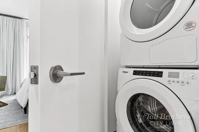 $1,885,000 | 218 West 103rd Street, Unit 7G | Upper West Side