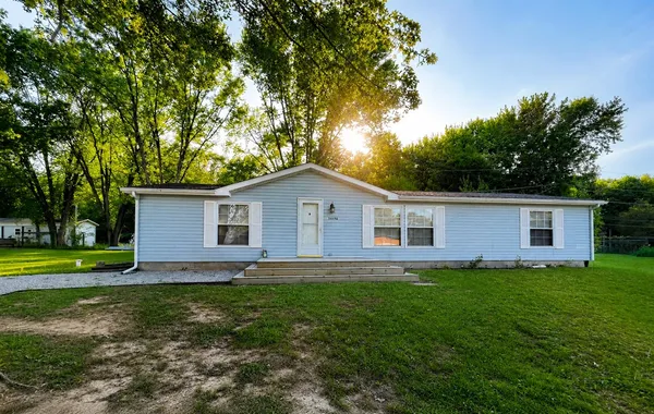 $295,000 | 54598 Park Lane, Eau Claire, MI 49111