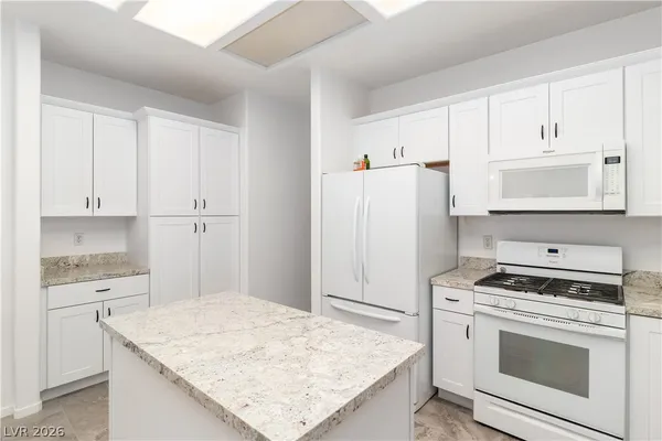 $299,900 | 3155 Quail Song Drive, Laughlin, NV 89029