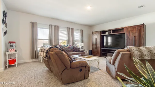 $449,900 | 233 Martingale Loop, Lynn Haven, FL 32444