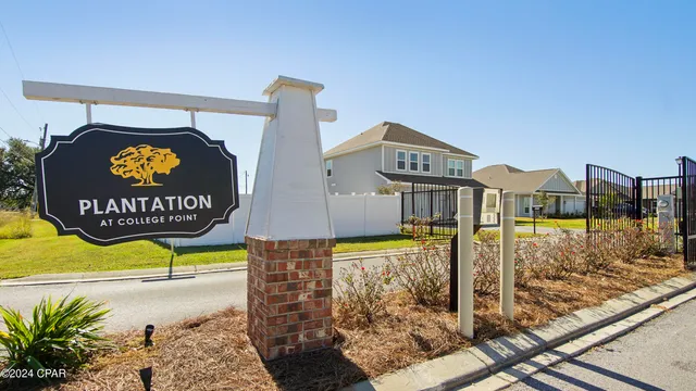 $449,900 | 233 Martingale Loop, Lynn Haven, FL 32444