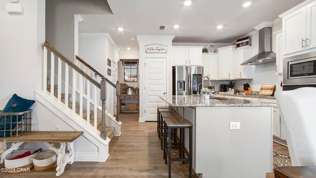 $449,900 | 233 Martingale Loop, Lynn Haven, FL 32444