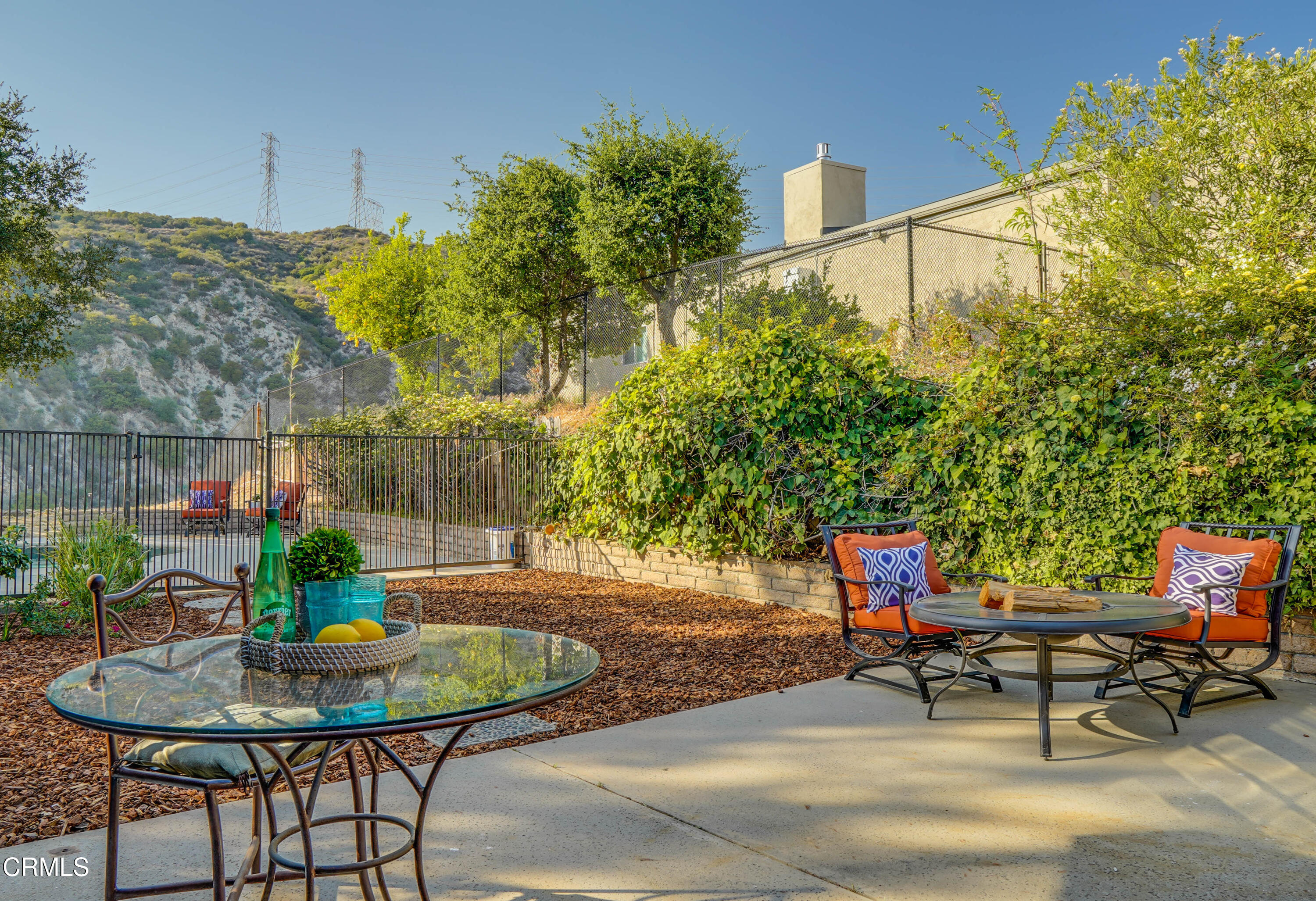 4535 El Prieto Road Altadena, CA 91001 - Photo 17 of 28 Porch1
