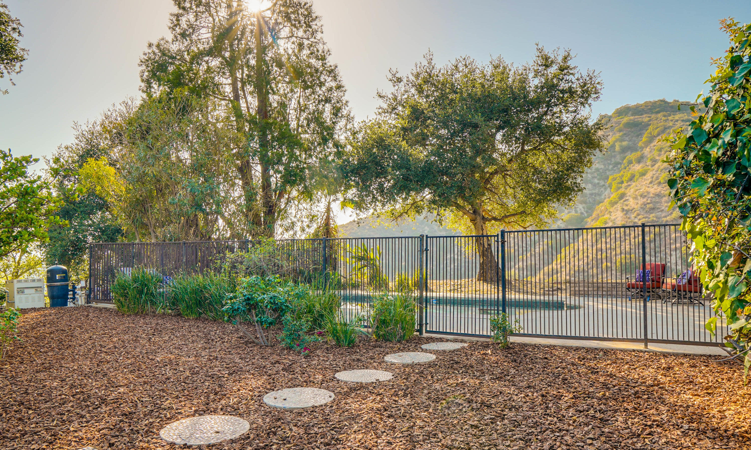 4535 El Prieto Road Altadena, CA 91001 - Photo 19 of 28 Backyard2