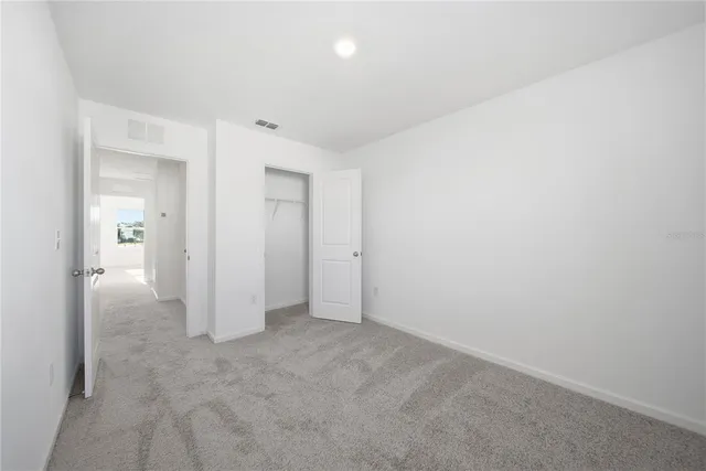 $2,000 | 6155 Daerr Rdg Street, Zephyrhills, FL 33542