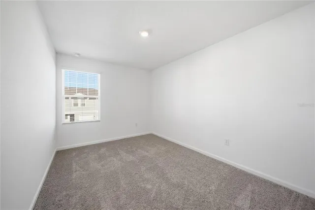 $2,000 | 6155 Daerr Rdg Street, Zephyrhills, FL 33542