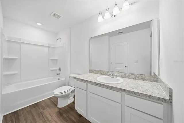 $2,000 | 6155 Daerr Rdg Street, Zephyrhills, FL 33542