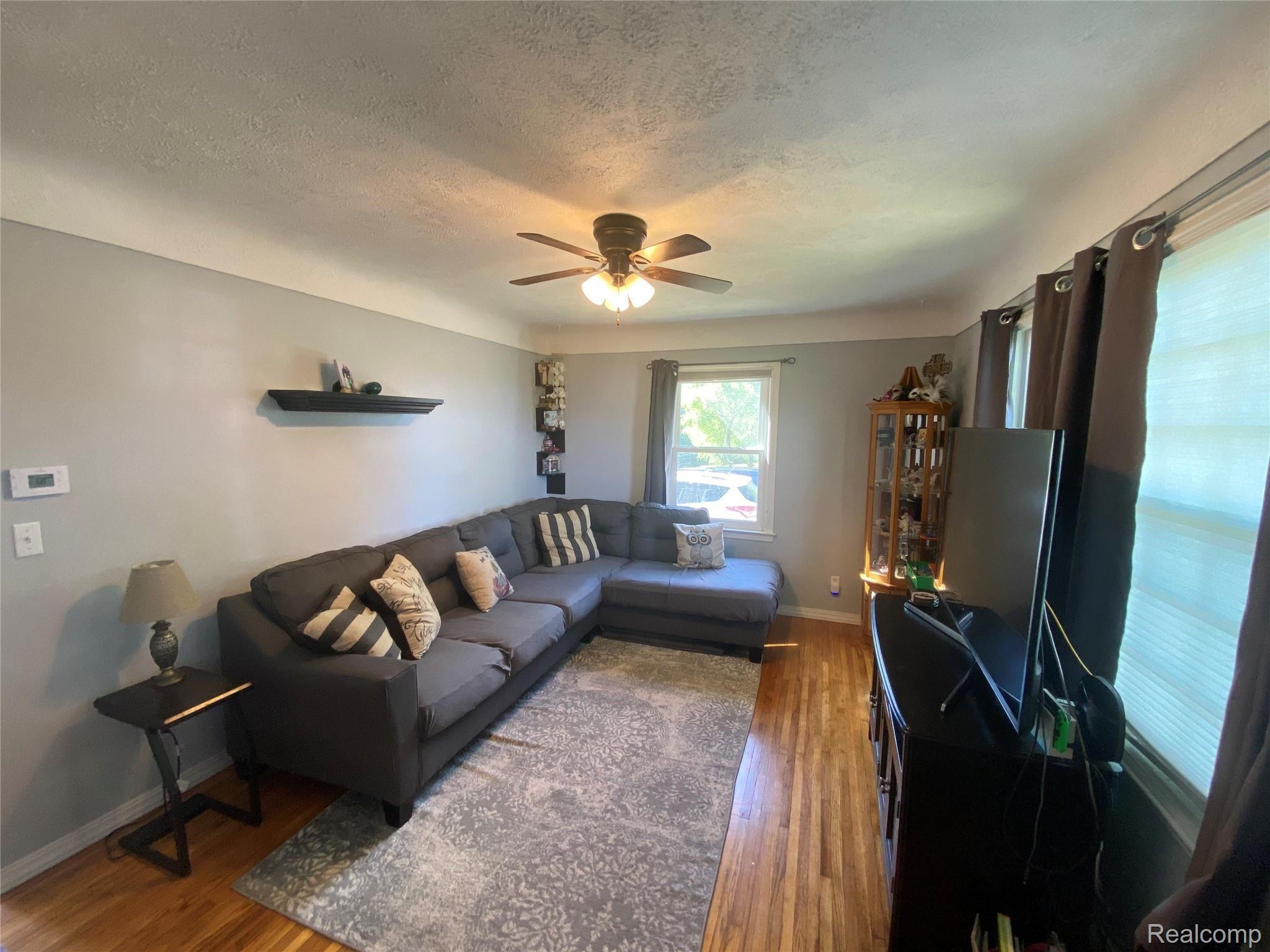 1641 South Van Dyke Road Bad Axe, MI 48413 - Photo 5 of 16 IMG_3499.jpg