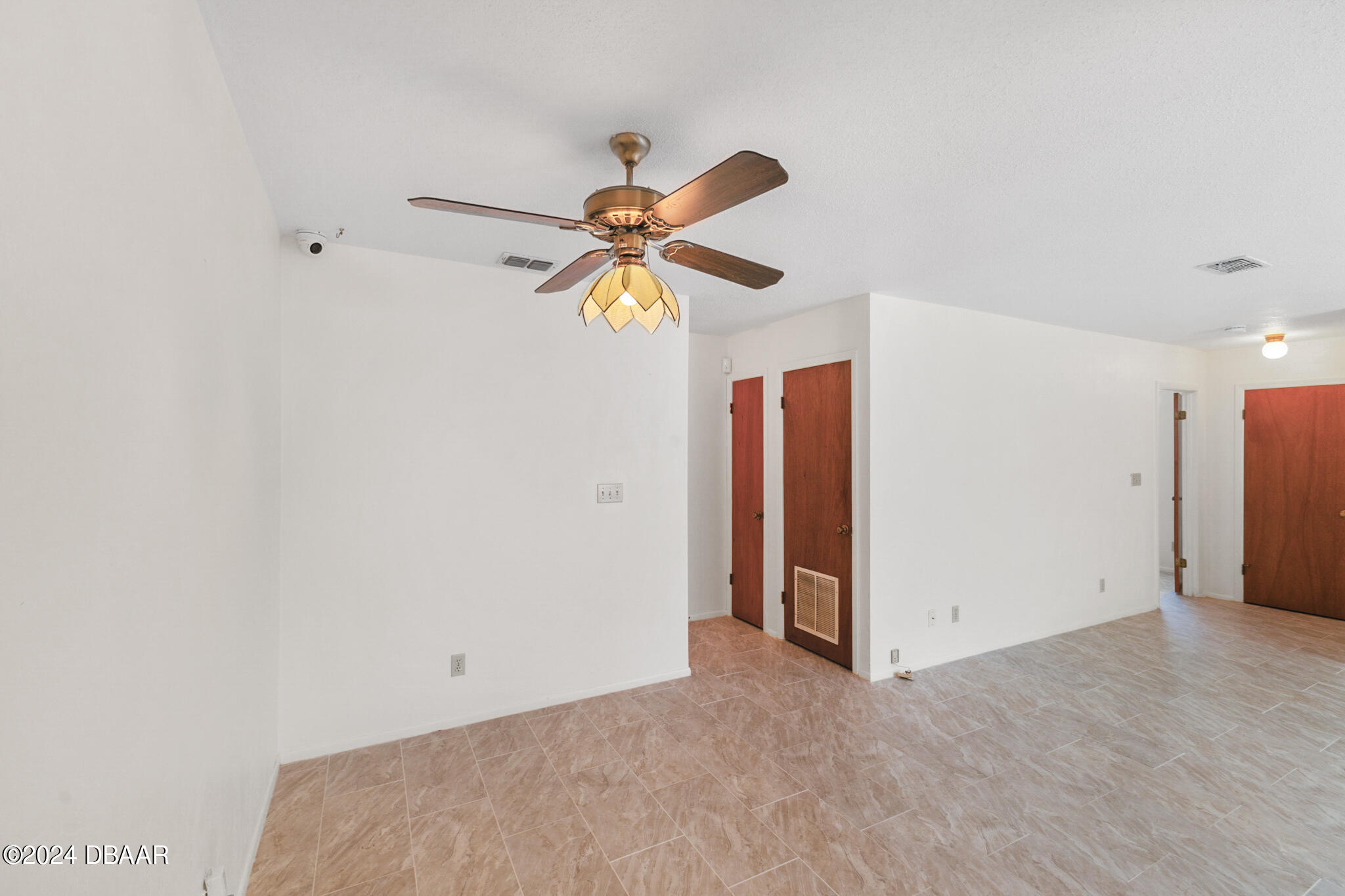 151 Magnolia Loop Port Orange, FL 32128 - Photo 14 of 36 151 Magnolia Loop-20